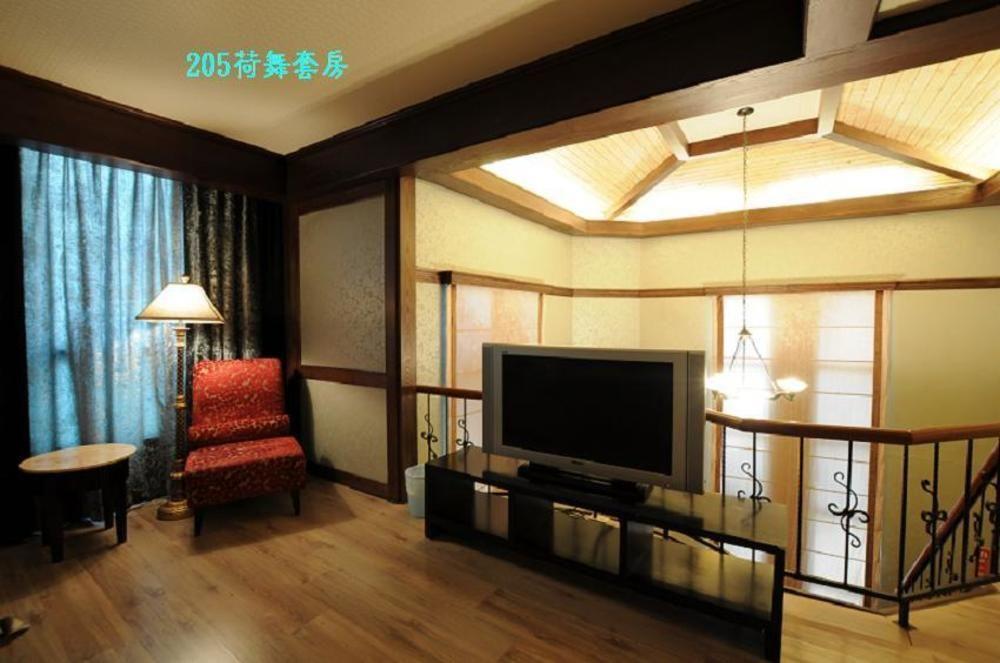 Liti Motel Taichung Eksteriør billede
