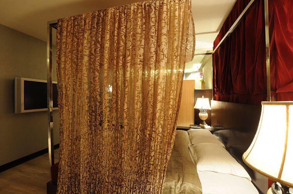 Liti Motel Taichung Eksteriør billede